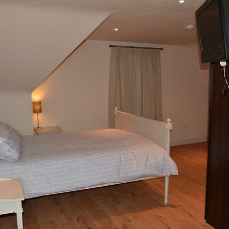 Apartment 3, Oakleigh House, Donnybrook Hill, Douglas Корк Екстериор снимка